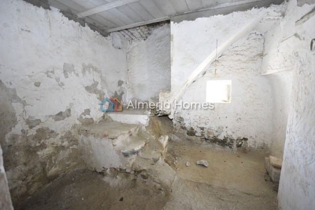 4 bedroom Finca/Country House for sale in Albox - € 45,000 (Ref: 7552172)