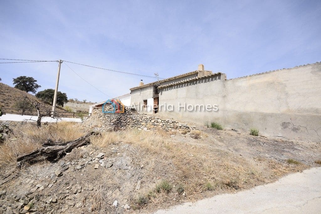 4 soveværelse Finca/Landehus til salg i Albox - € 45.000 (Ref: 7552172)