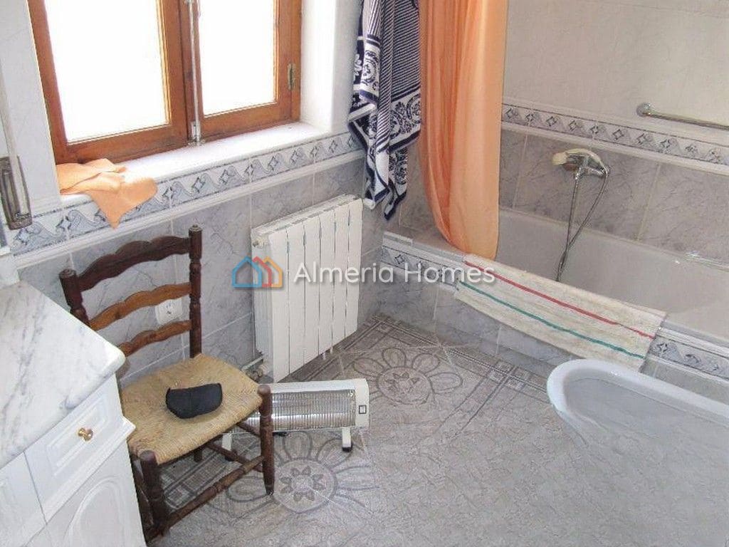 4 chambre Maison de Ville à vendre à Velez-Rubio - 87 500 € (Ref: 7687491)