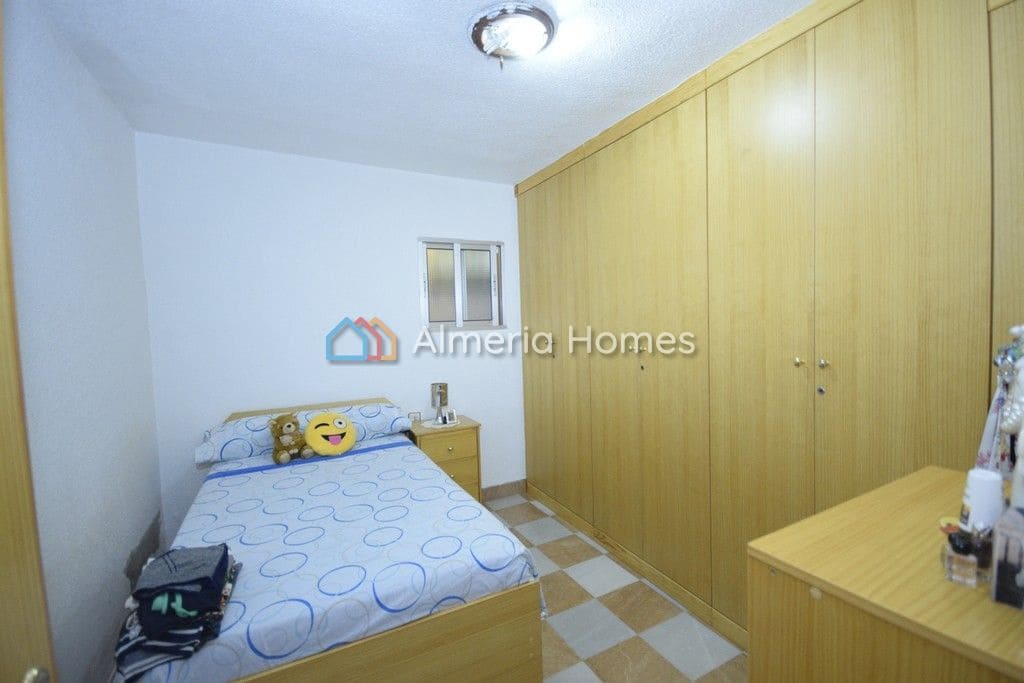 4 soveværelse Byhus til salg i Macael - € 119.995 (Ref: 7744942)