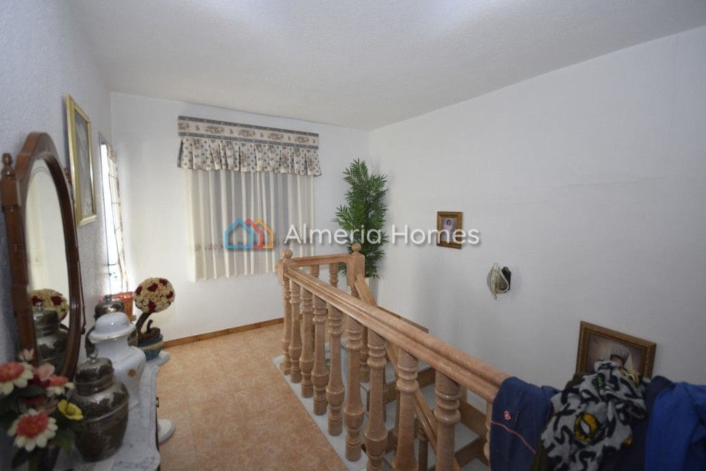 4 soveværelse Byhus til salg i Macael - € 119.995 (Ref: 7744942)