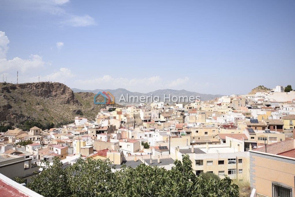 4 soveværelse Byhus til salg i Macael - € 119.995 (Ref: 7744942)