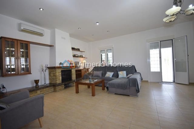 3 sovrum Villa till salu i Albox med pool garage - 279 950 € (Ref: 7758711)