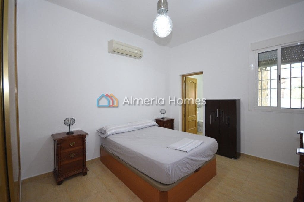 3 soveværelse Villa til salg i Albox med swimmingpool garage - € 279.950 (Ref: 7758711)