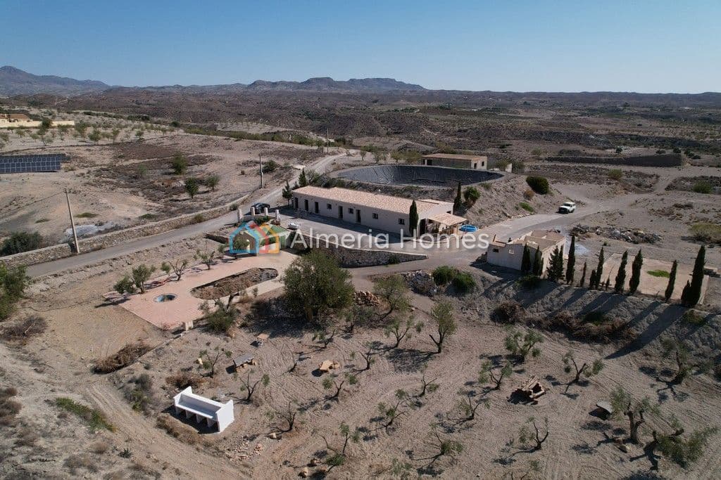 2 sovrum Finca/Hus på landet till salu i Albox - 349 995 € (Ref: 7762654)