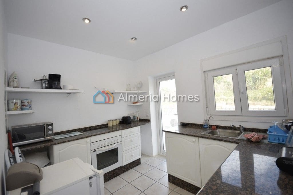 6 soverom Villa til salgs i Cuevas del Almanzora med svømmebasseng garasje - € 335 000 (Ref: 7864958)