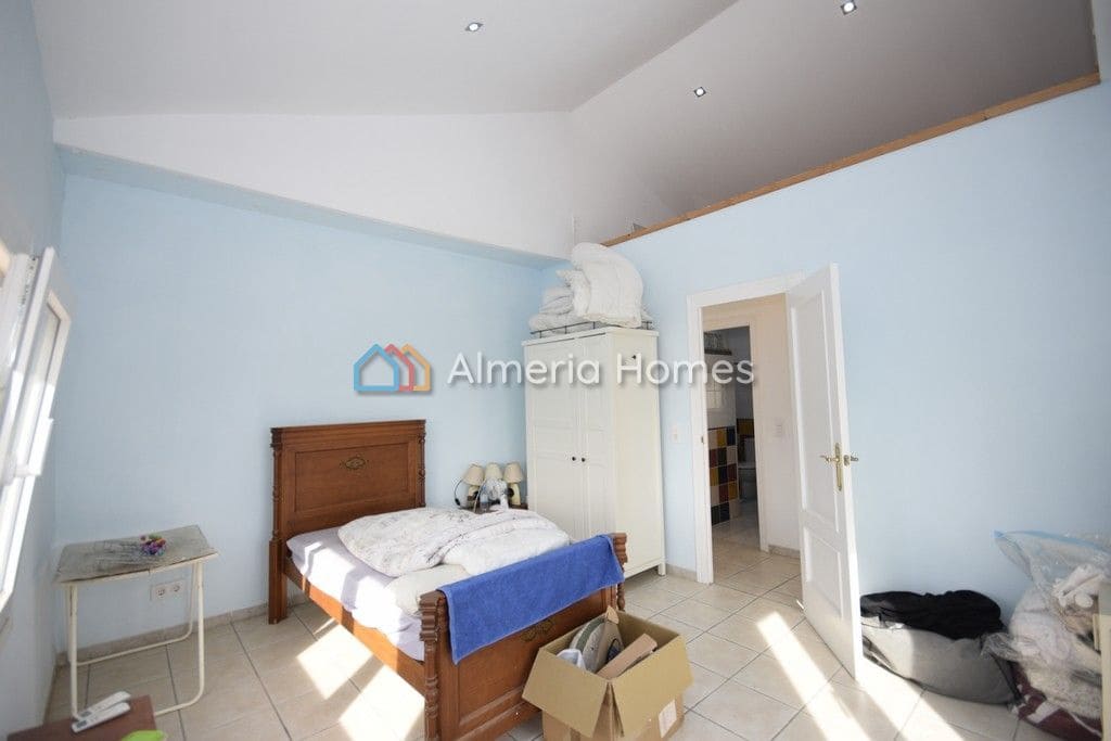 6 soverom Villa til salgs i Cuevas del Almanzora med svømmebasseng garasje - € 335 000 (Ref: 7864958)