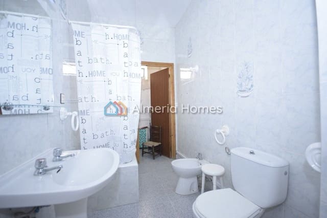 4 soveværelse Byhus til salg i Oria med garage - € 159.950 (Ref: 7898958)