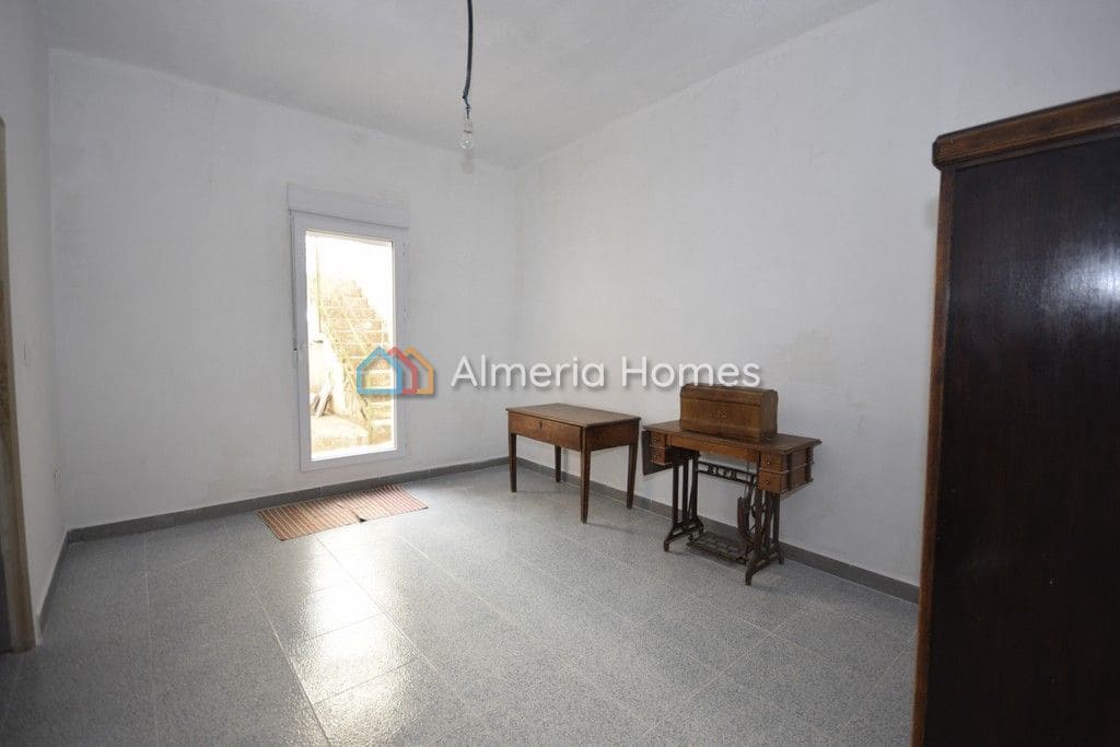 4 soveværelse Byhus til salg i Oria med garage - € 159.950 (Ref: 7898958)