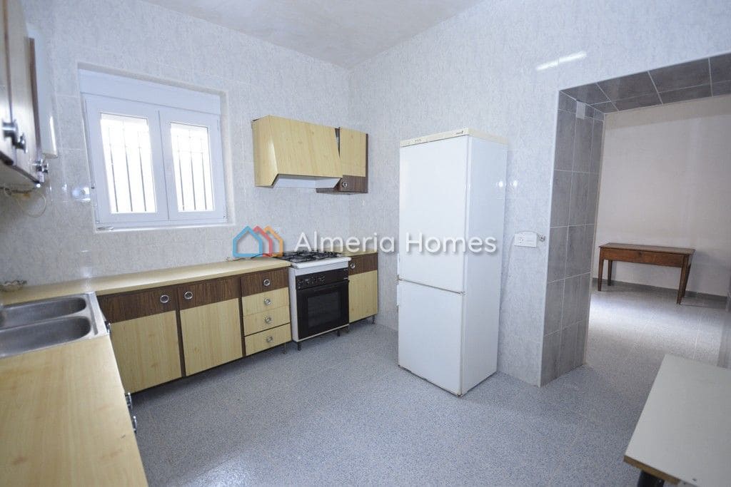 4 soveværelse Byhus til salg i Oria med garage - € 159.950 (Ref: 7898958)