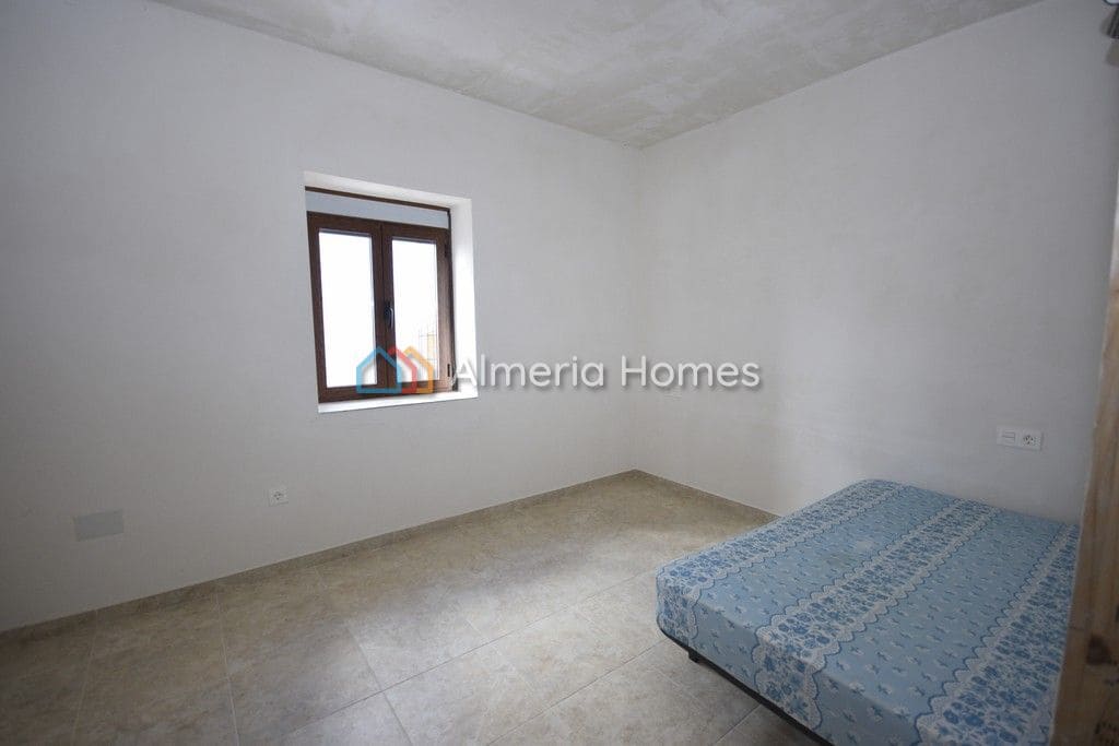 4 soveværelse Byhus til salg i Oria med garage - € 159.950 (Ref: 7898958)