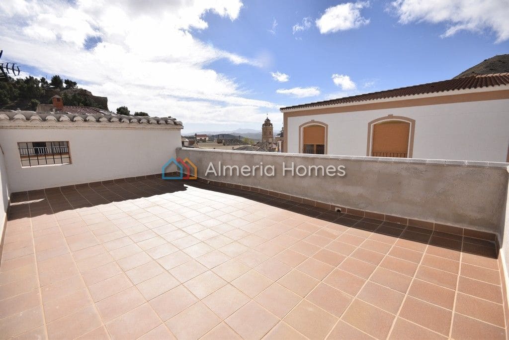 4 soveværelse Byhus til salg i Oria med garage - € 159.950 (Ref: 7898958)