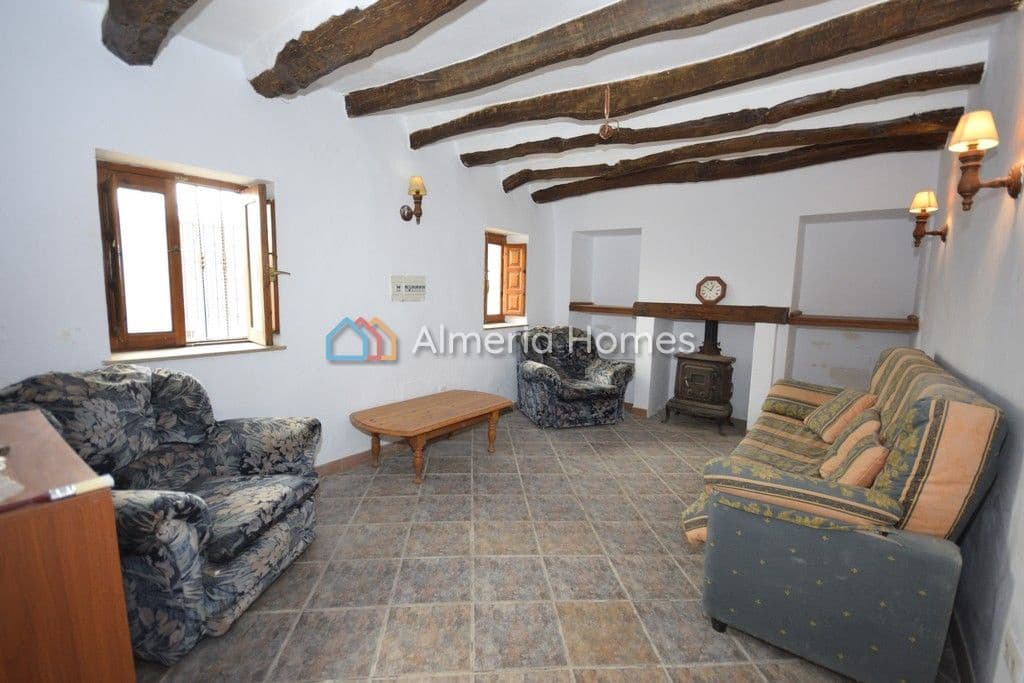 5 soveværelse Finca/Landehus til salg i Arboleas med swimmingpool - € 149.000 (Ref: 7935455)