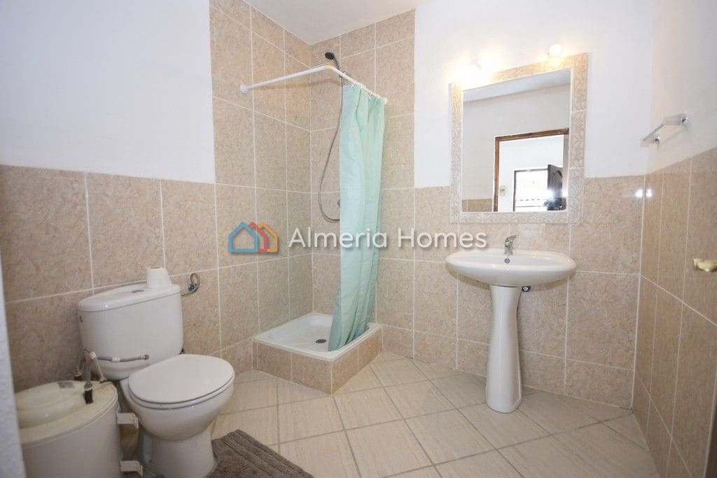 5 soveværelse Finca/Landehus til salg i Arboleas med swimmingpool - € 149.000 (Ref: 7935455)