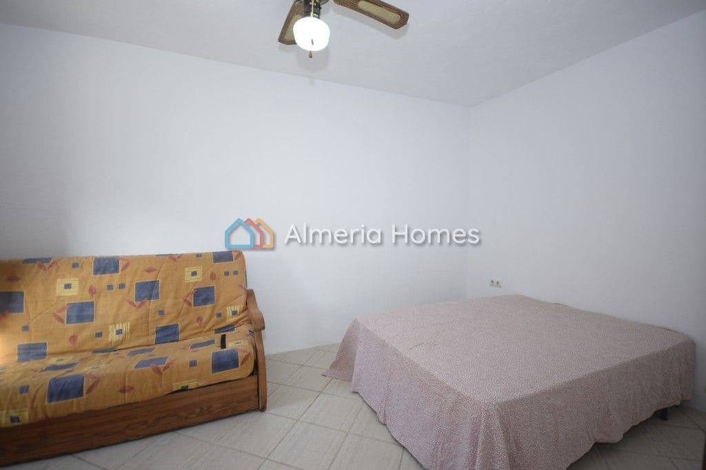 5 soveværelse Finca/Landehus til salg i Arboleas med swimmingpool - € 149.000 (Ref: 7935455)