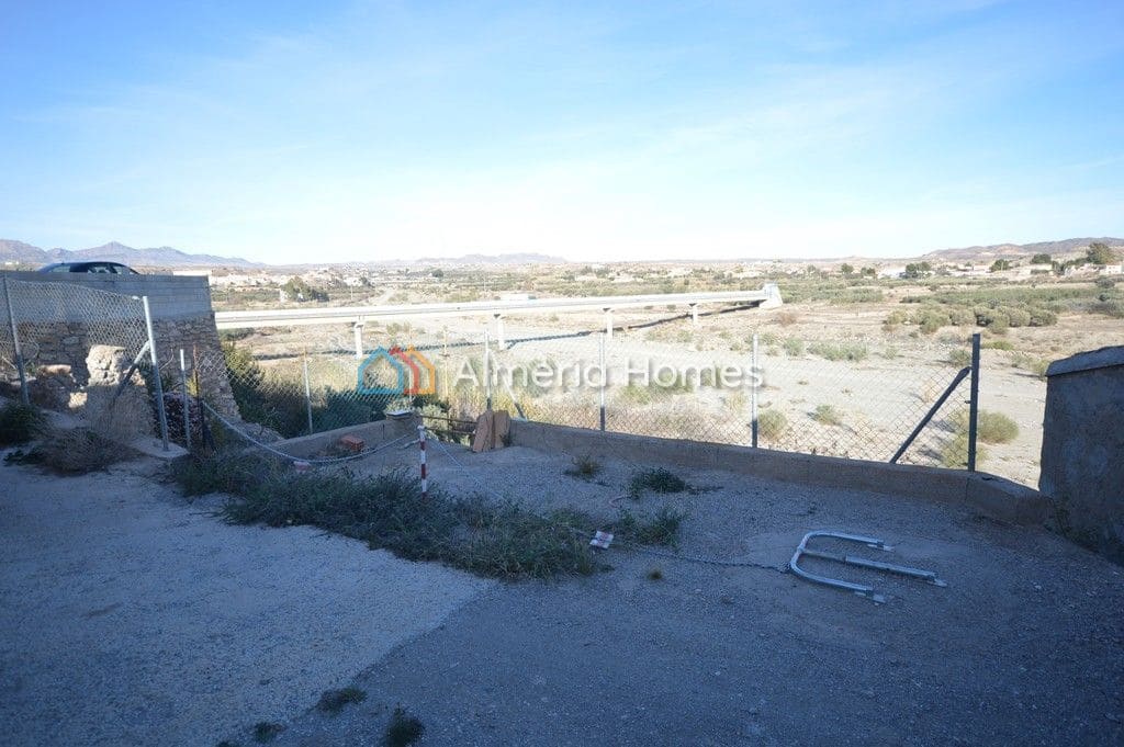 3 bedroom Finca/Country House for sale in Albox with garage - € 34,950 (Ref: 8059195)