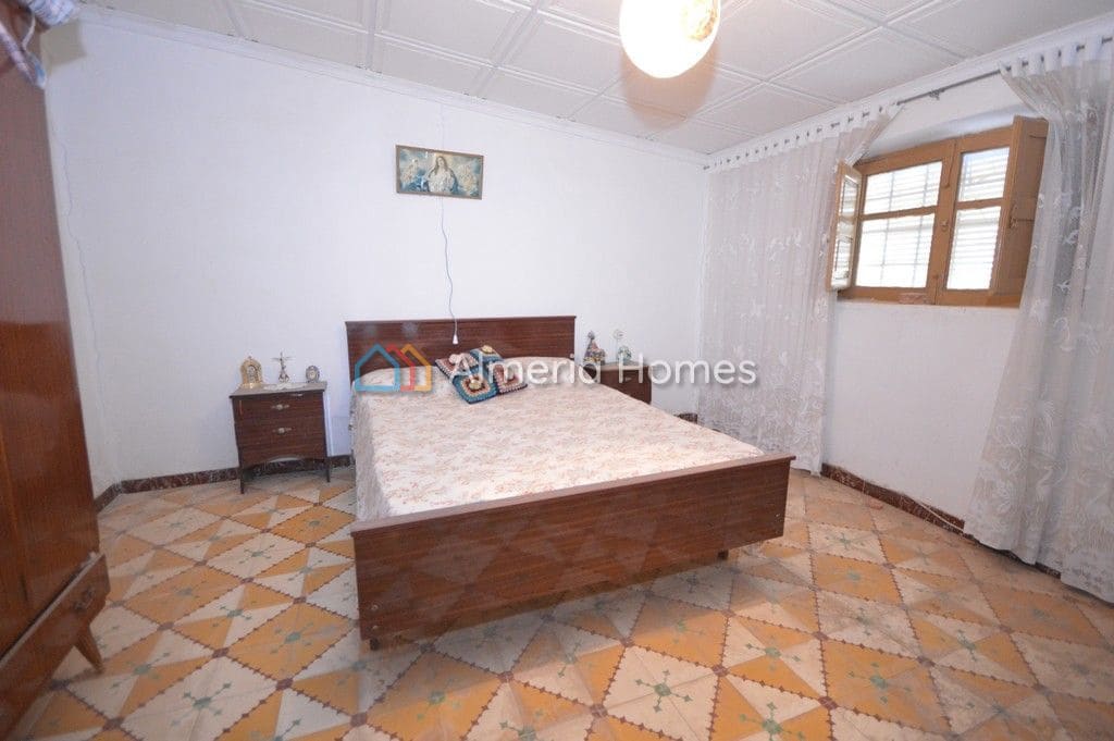 3 bedroom Finca/Country House for sale in Albox with garage - € 34,950 (Ref: 8059195)