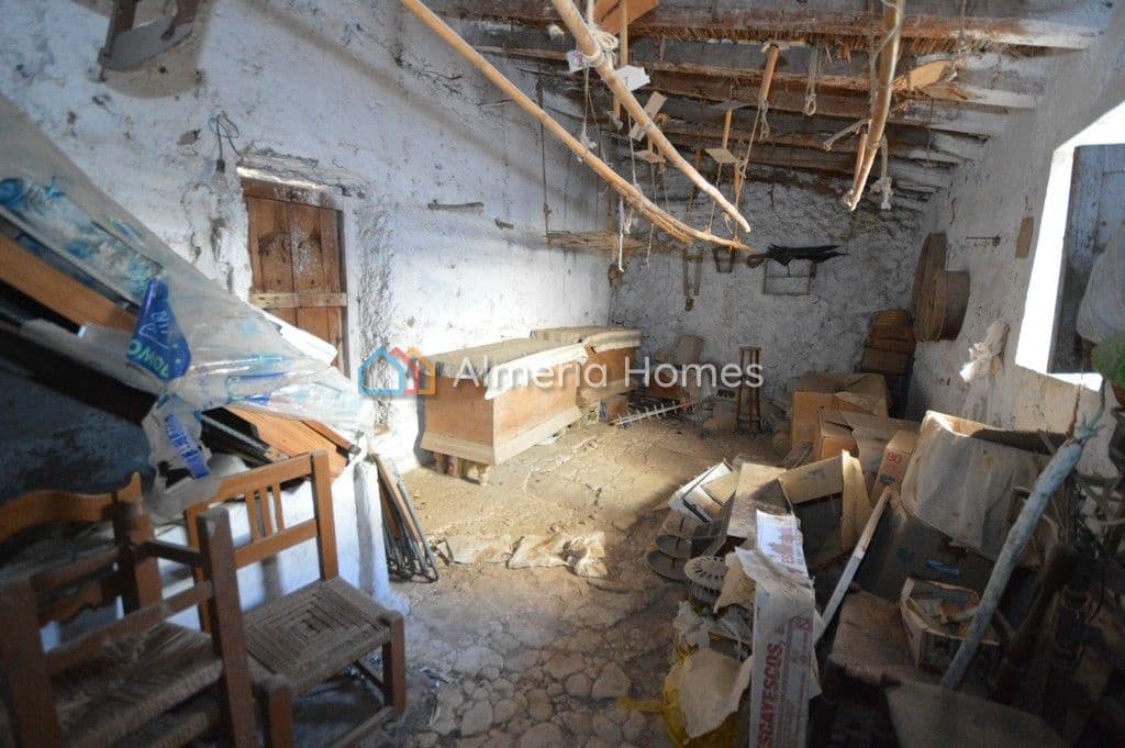 3 bedroom Finca/Country House for sale in Albox with garage - € 34,950 (Ref: 8059195)