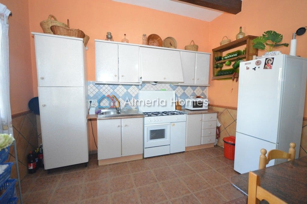 3 slaapkamer Finca/Landhuis te koop in Purchena met zwembad garage - € 140.000 (Ref: 8073543)