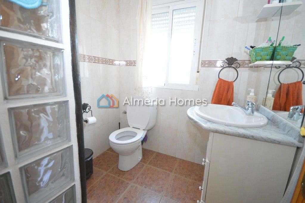 3 slaapkamer Finca/Landhuis te koop in Purchena met zwembad garage - € 140.000 (Ref: 8073543)