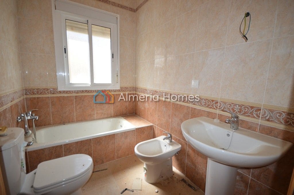 4 soveværelse Villa til salg i Lubrin - € 125.000 (Ref: 8136021)