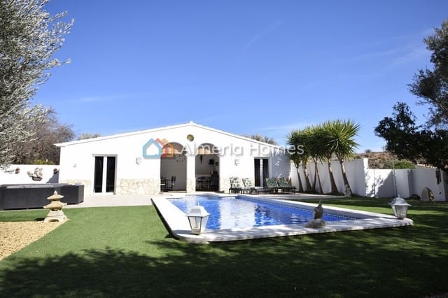 7 Zimmer Finca/Landgut zu verkaufen in Arboleas mit Pool - 299.999 € (Ref: 8141509)