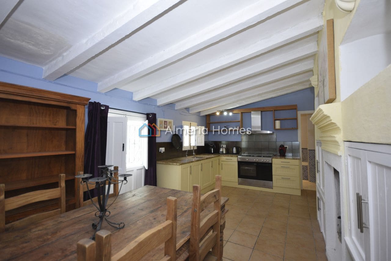 7 slaapkamer Finca/Landhuis te koop in Arboleas met zwembad garage - € 299.999 (Ref: 8141509)