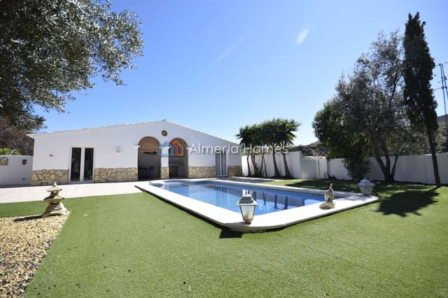 7 camera da letto Finca/Casa di Campagna in vendita in Arboleas con piscina - 299.999 € (Rif: 8141509)