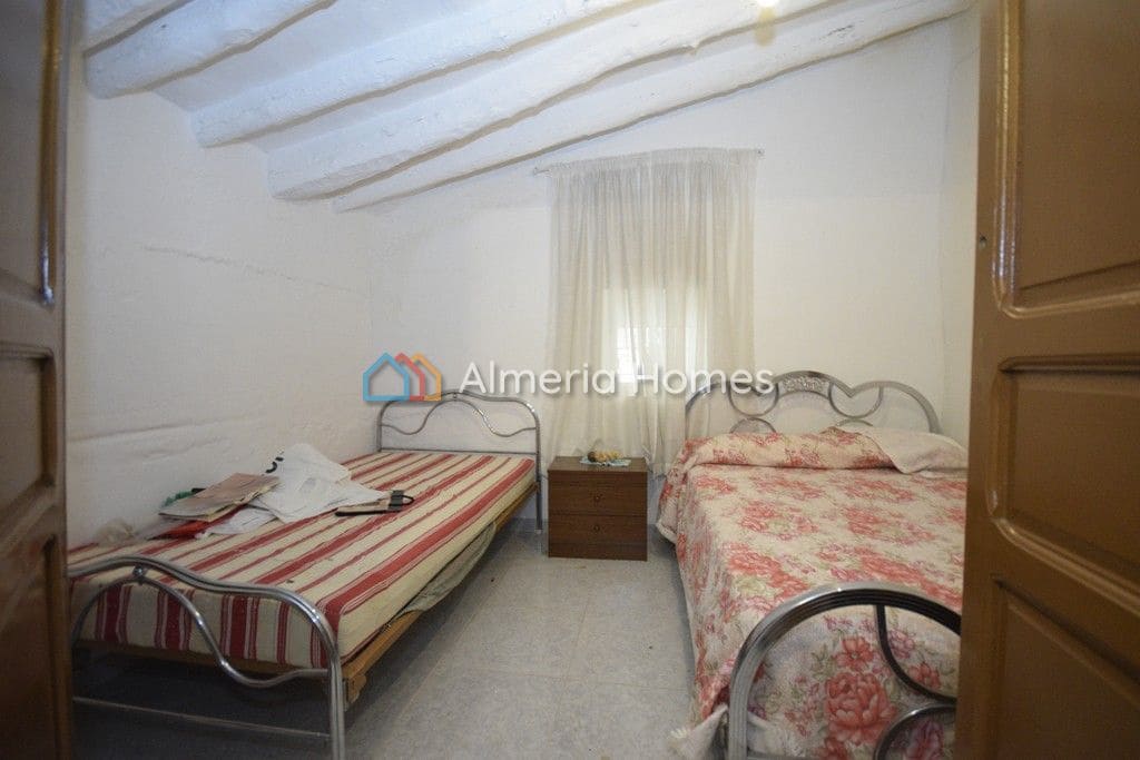 7 soveværelse Byhus til salg i Oria - € 124.995 (Ref: 8194357)