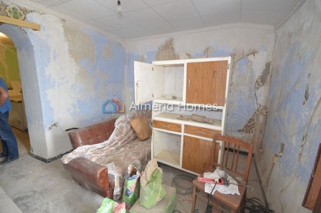 Finca/Casa Rural de 4 habitaciones en Oria en venta - 74.995 € (Ref: 8238096)