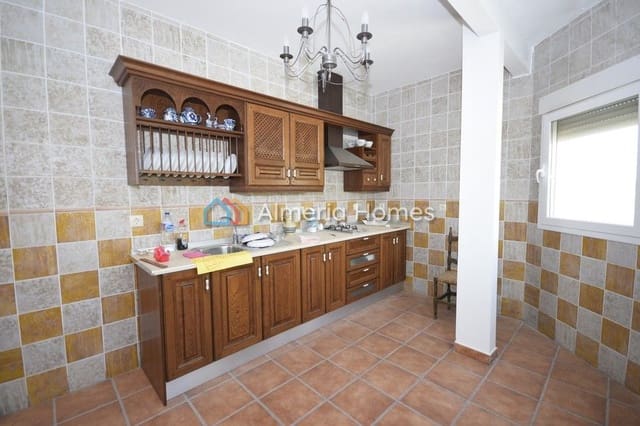 3 sovrum Villa till salu i Lúcar med pool - 280 000 € (Ref: 8323927)