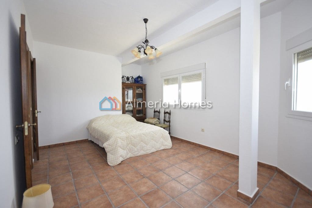 3 soveværelse Villa til salg i Lucar med swimmingpool - € 280.000 (Ref: 8323927)