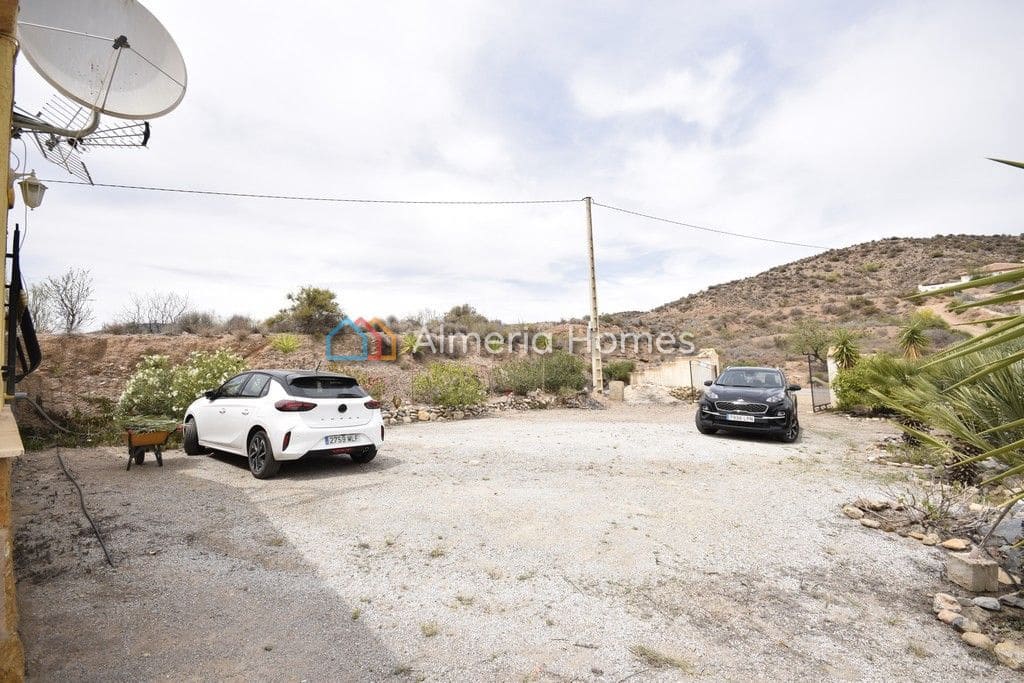 3 soveværelse Villa til salg i Oria med swimmingpool - € 154.995 (Ref: 8330995)