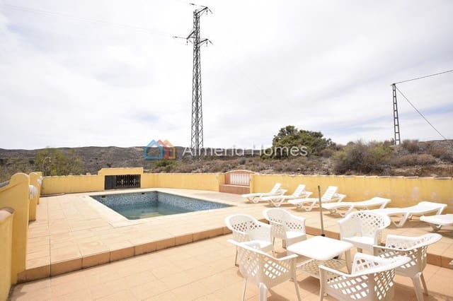 3 soveværelse Villa til salg i Oria med swimmingpool - € 154.995 (Ref: 8330995)