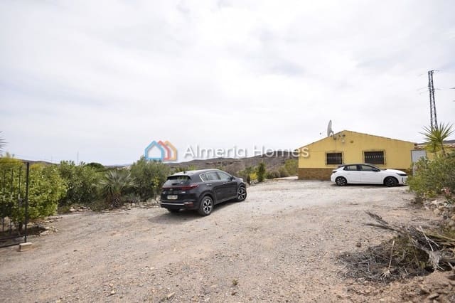 3 soveværelse Villa til salg i Oria med swimmingpool - € 154.995 (Ref: 8330995)