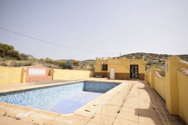 3 quarto Moradia para venda em Oria com piscina garagem - 131 995 € (Ref: 8330995)