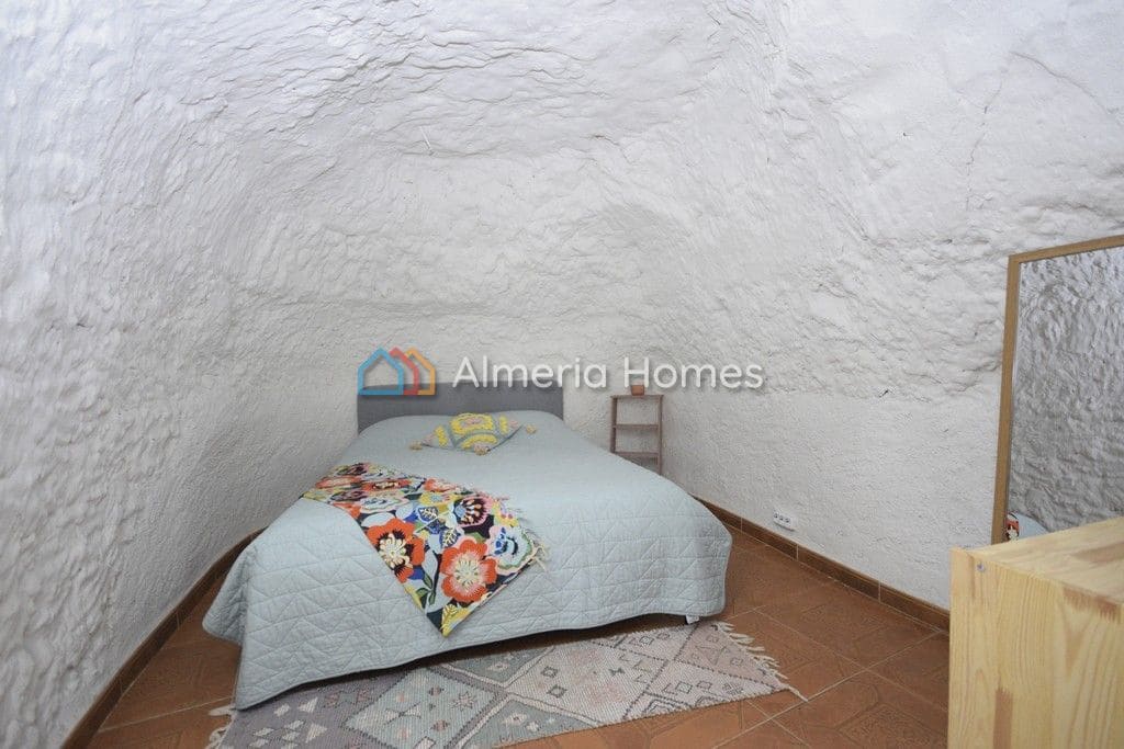 3 soveværelse Hulehus til salg i Baza - € 75.000 (Ref: 8339104)