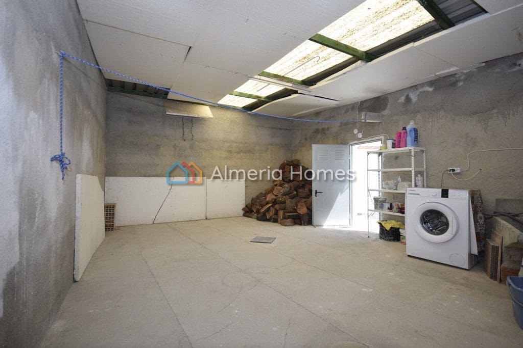 3 soveværelse Hulehus til salg i Baza - € 75.000 (Ref: 8339104)