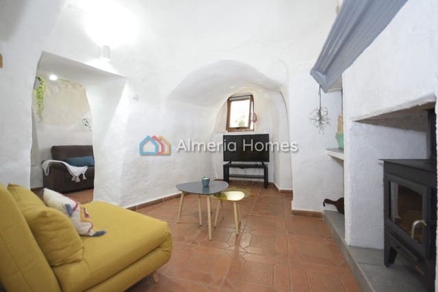 3 bedroom Cave House for sale in Baza - € 75,000 (Ref: 8339104)