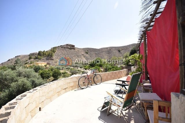 5 soveværelse Finca/Landehus til salg i Albox - € 89.975 (Ref: 8358605)