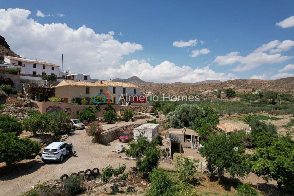 5 soveværelse Finca/Landehus til salg i Albox - € 89.975 (Ref: 8358605)