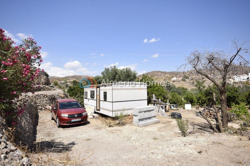 5 soveværelse Finca/Landehus til salg i Albox - € 89.975 (Ref: 8358605)