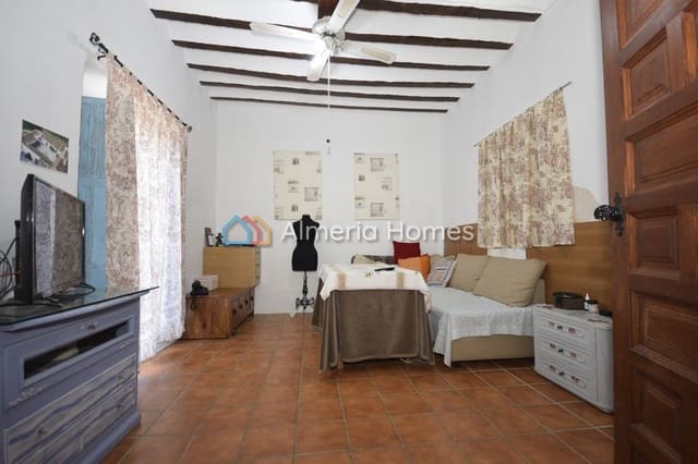 5 soveværelse Finca/Landehus til salg i Albox - € 89.975 (Ref: 8358605)