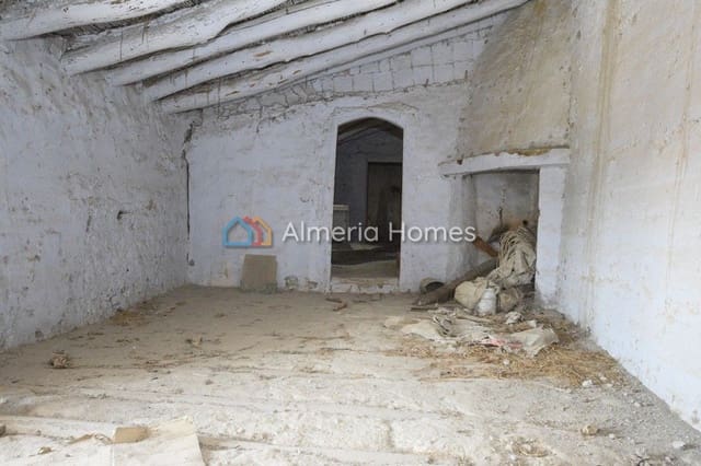 2 sypialnia Finka/Dom wiejski na sprzedaż w Oria z garażem - 21 950 € (Ref: 8376570)