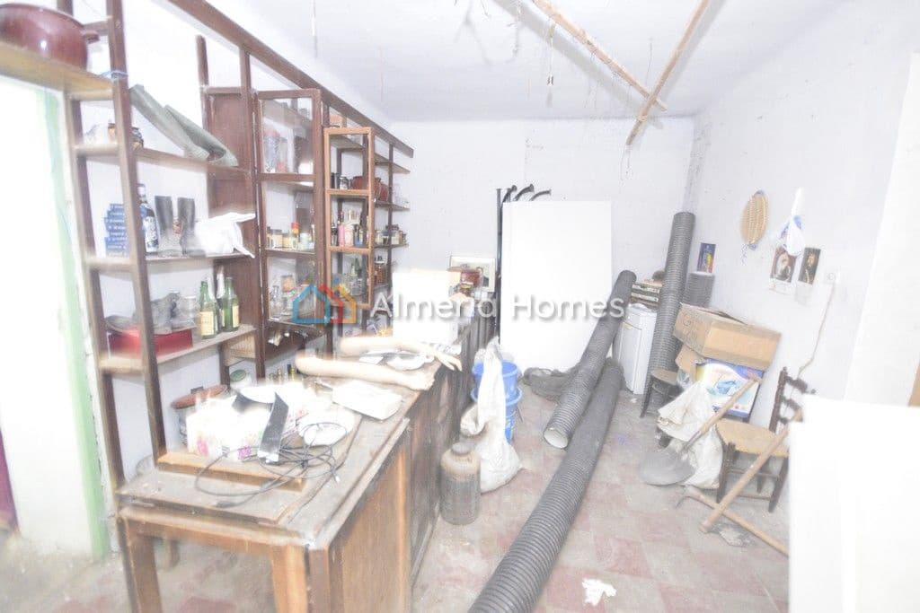 4 sypialnia Finka/Dom wiejski na sprzedaż w Oria z garażem - 57 500 € (Ref: 8376571)