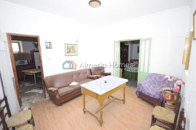 4 bedroom Finca/Country House for sale in Oria with garage - € 57,500 (Ref: 8376571)