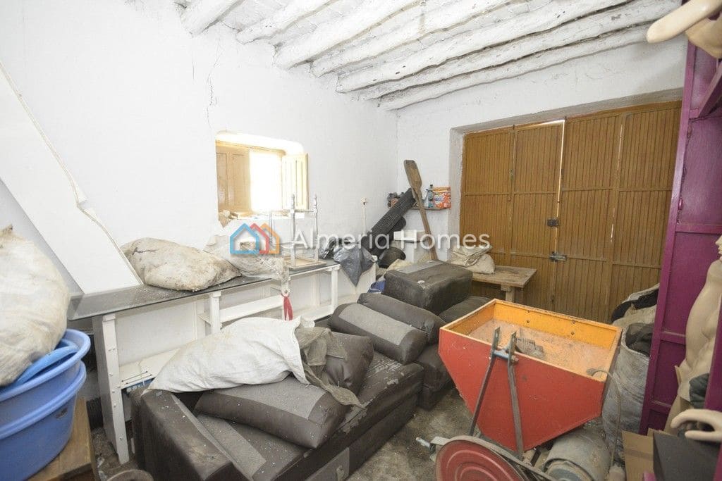 4 sypialnia Finka/Dom wiejski na sprzedaż w Oria z garażem - 57 500 € (Ref: 8376571)