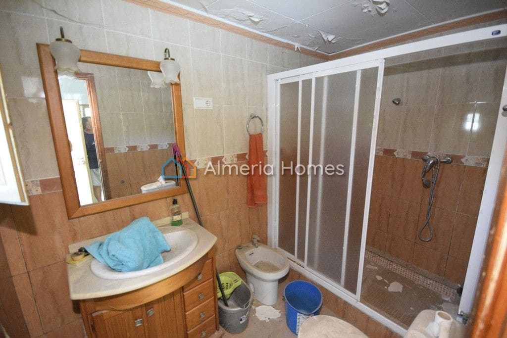 4 sypialnia Finka/Dom wiejski na sprzedaż w Oria z garażem - 57 500 € (Ref: 8376571)