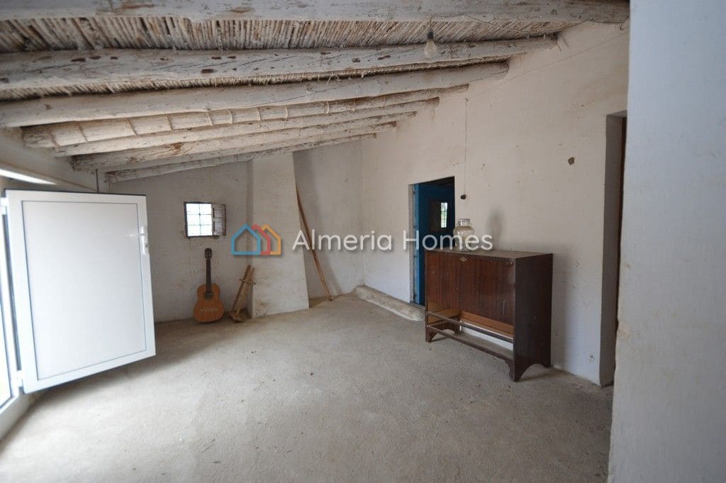 5 soveværelse Finca/Landehus til salg i Albox med garage - € 155.000 (Ref: 8394341)