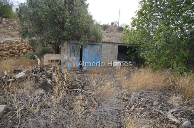 5 soveværelse Finca/Landehus til salg i Albox med garage - € 155.000 (Ref: 8394341)